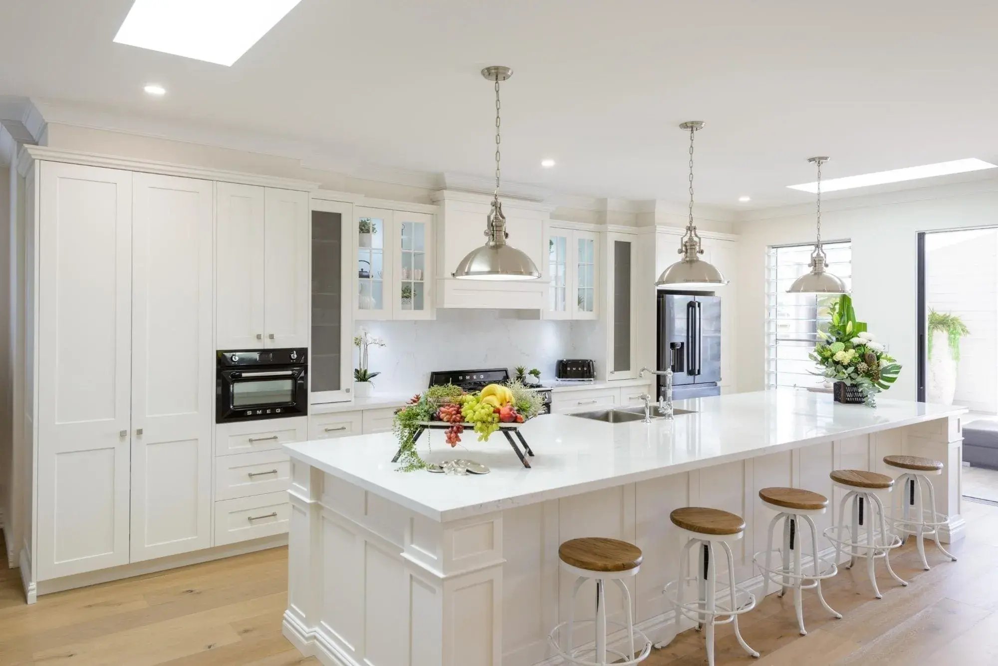 Open kitchen designs with an island